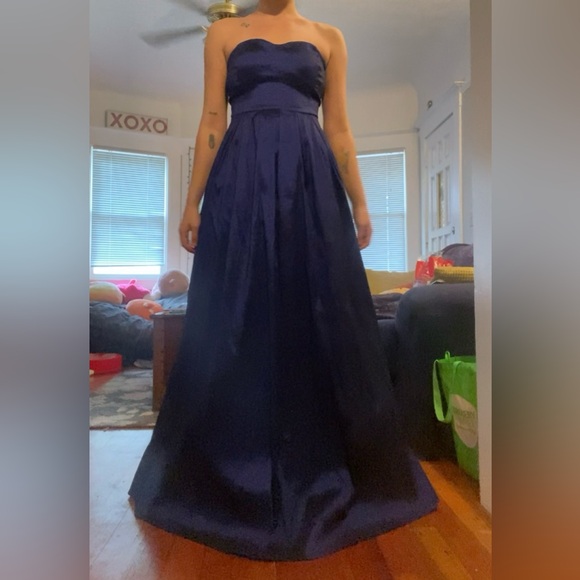Windsor Deep Blue Gown - Picture 1 of 8